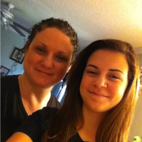 Meet your Posher, Laurie - Picture 7 of 10